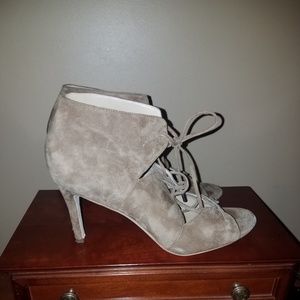 Via Spiga - Tan open toe lace up heels